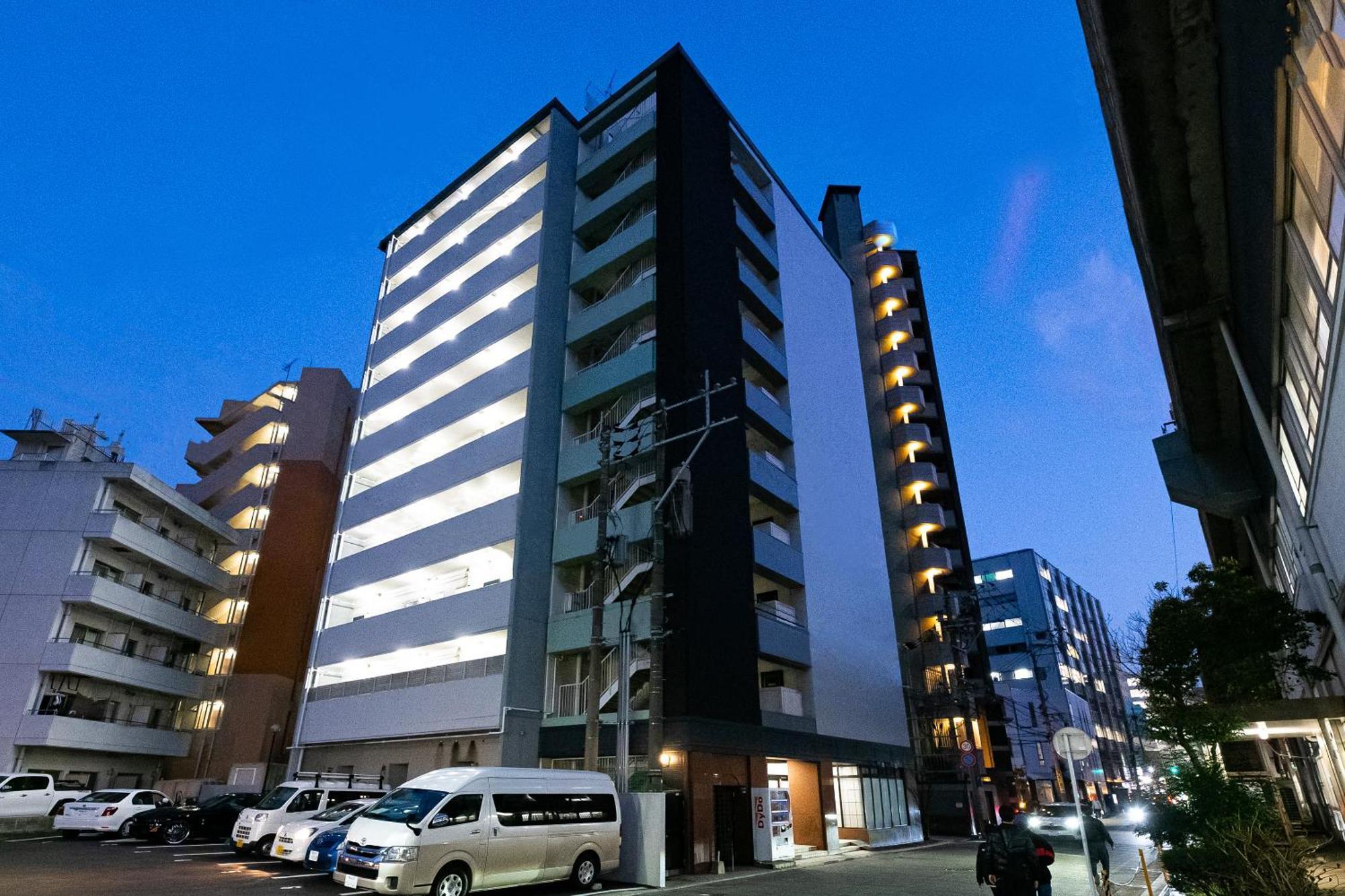 Smart Hakata 公寓